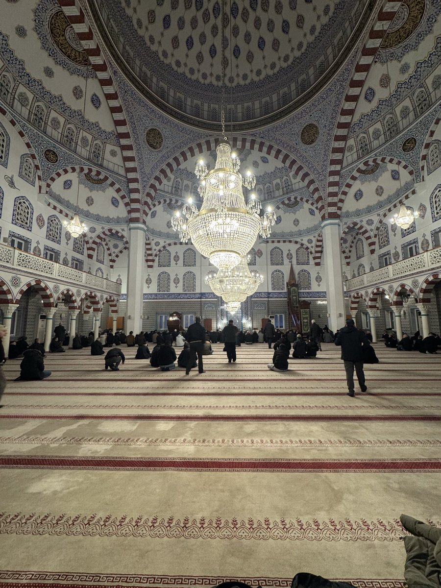nerkull's tweet photo. 🌙 13 Ramazan 1447
Mağfiret yâ Şehr-i Ramazan 🤍
Teravihler 2+2 eda ediliyor.
#Ramazan2026 #Ramazan1447 
📍Bilal Habeşi Camii https://t.co/l6VfNc8d3l