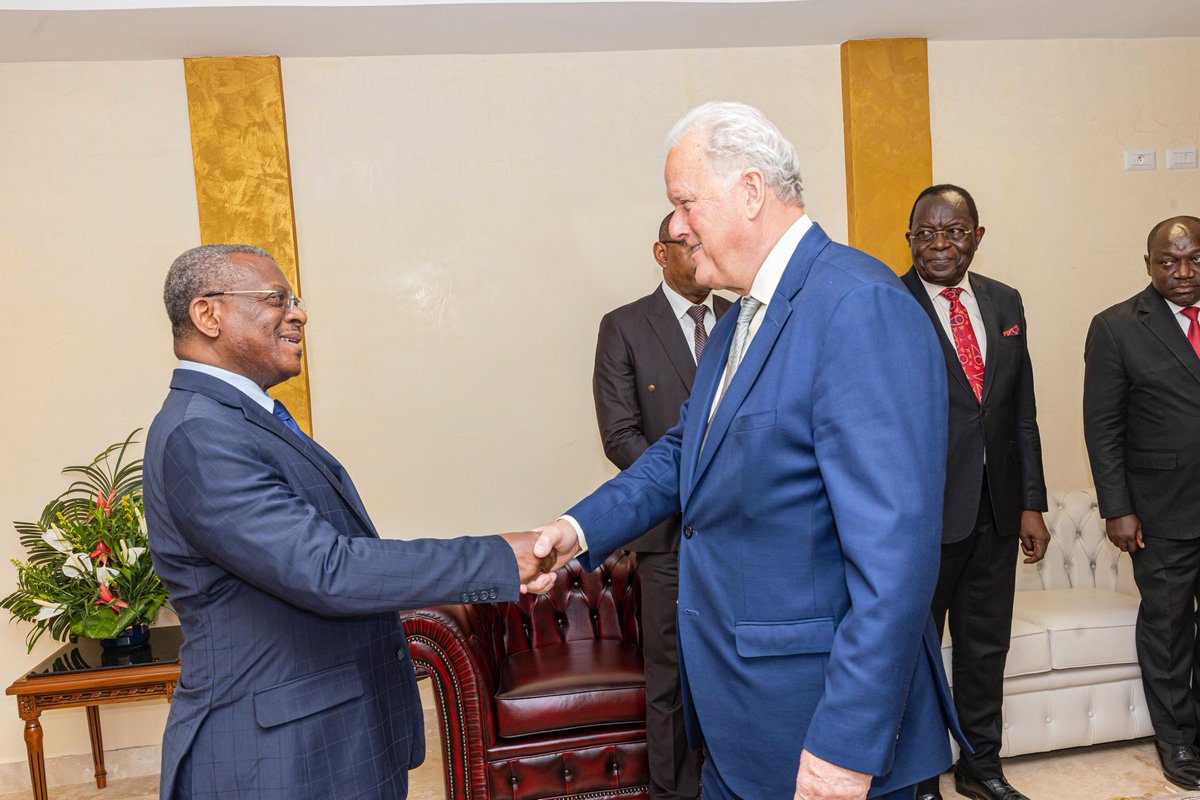 joDionNgute's tweet photo. 🇨🇲 Cameroon has been invited as Guest of Honour at the  #London Summit on Trade and Investment (CTIS 2026), to be held next April under the Distinguished Patronage of @King Charles III
The official invitation was presented on 2 March 2026, at the Star Building by Lord Jonathan Peter Marland, Chairman of the #Commonwealth Enterprise and Investment Council (#CWEIC), during his working visit to Cameroon. ⤵️
We also discussed the digitalization of secondary education, an initiative led by the Commonwealth Enterprise and Investment Council. 🇨🇲
#PM #JDN #Cameroon 
#commonwealthday 
#CWEIC