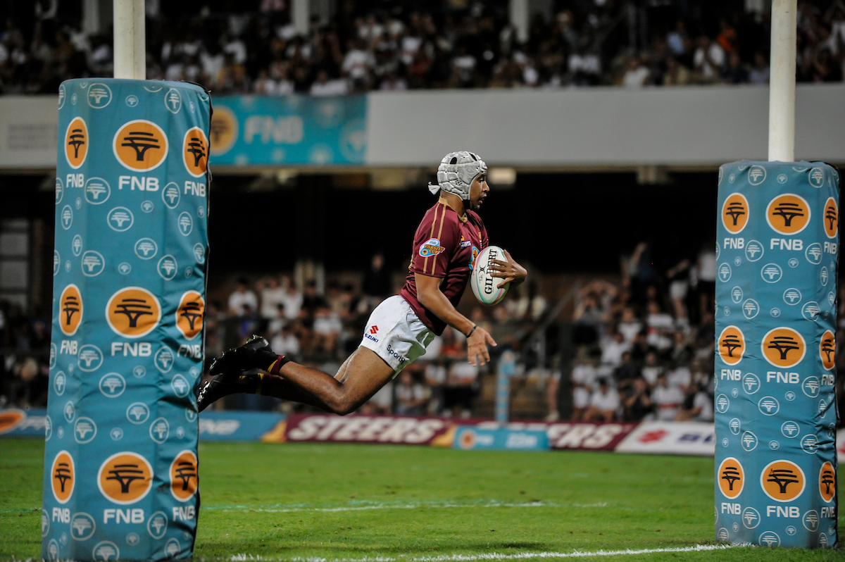 MatiesSport's tweet photo. Full Time Score
The second half saw Tuks mount a comeback, capitalising on momentum in front of their supporters. Despite a brave defensive effort and continued fight from the #MaroonMachine, the hosts takes the W.
FULL TIME:
FNB Tuks 33โ17 FNB Maties
#rugbythatrocks #NTLVL https://t.co/JIjSN7vUrG