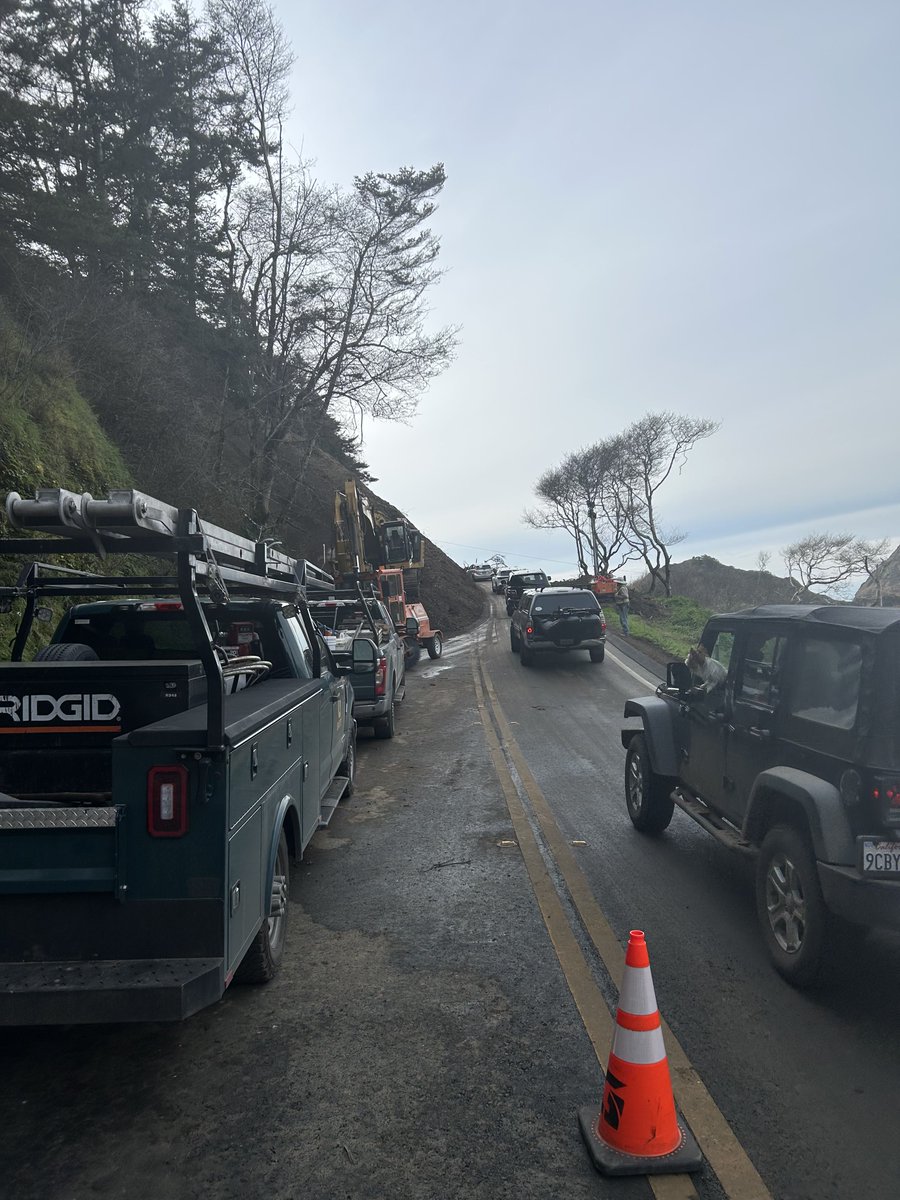 Caltrans District 1 tweet media