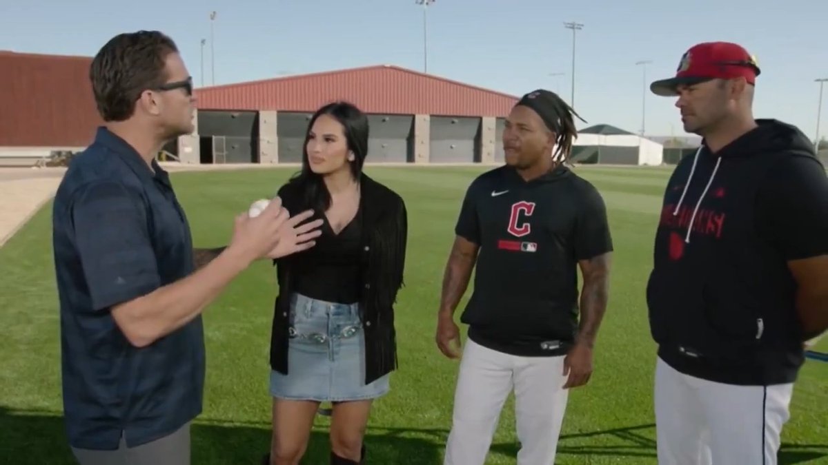 José Ramírez discusses his work ethic and recent contract extension, continuing his legendary career with the @CleGuardians 🙏
📺 30 Clubs, 30 Camps | @mlbespanol