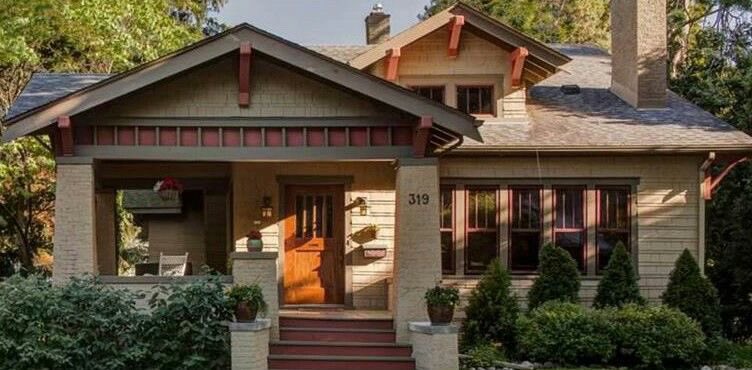 Crazy how we perfected the porch..

Then suddenly just stopped building them..