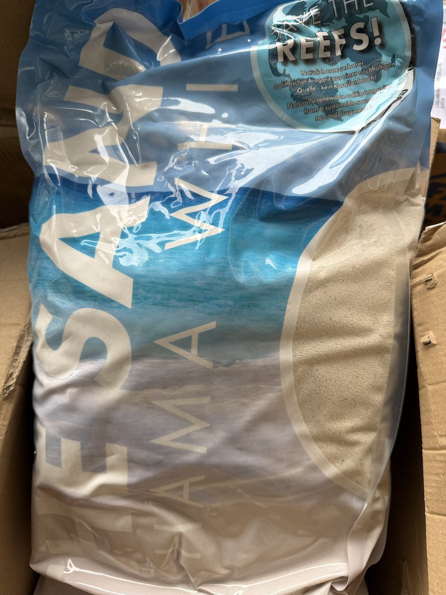 lsslaboratory's tweet photo. Faunamarin Bahama White
数量限定で昨日入荷しました。
添加剤と合わせて航空便での輸入なのでかなり割高になってしまうと思います。
ユーロが過去一レートが悪い為、今後の輸入はまだ決まっていません。
fedexの運賃が数日で確定しますので、請求があり次第で値段確定しご案内予定です。 https://t.co/k2KbojaJka