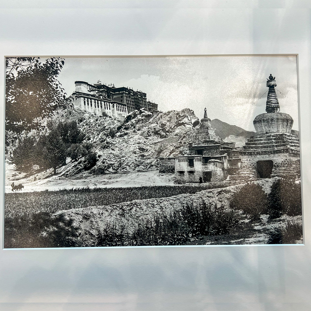 SaveTibetOrg's tweet image. A piece of #Tibetan history is in Washington, DC! This month the Library of Congress displays the portfolio of Heinrich Harrer.

The author of “Seven Years in Tibet” and a friend of His Holiness the #DalaiLama, Harrer was one of the first foreigners to visit Tibet and document