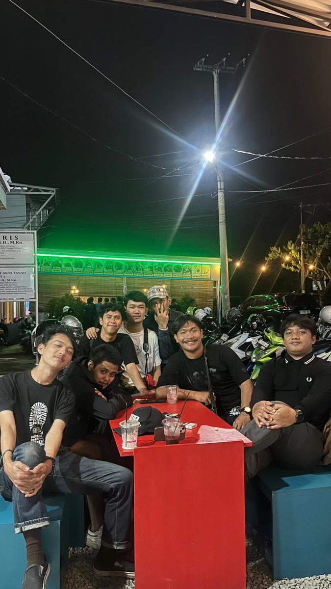 givememusic tweet media