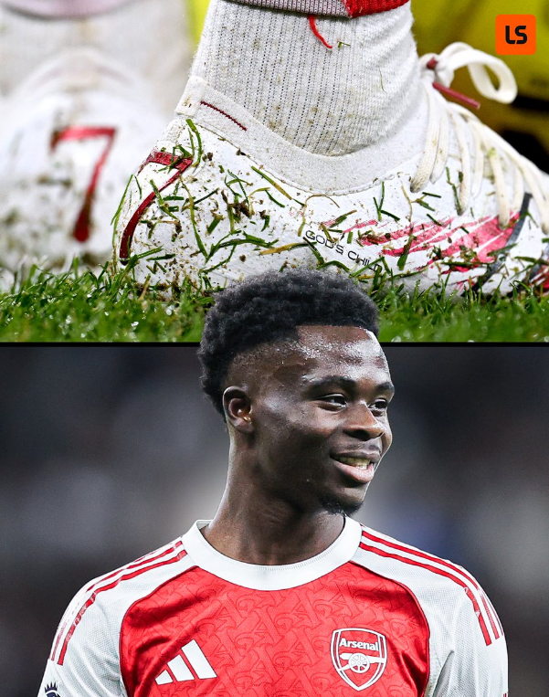 الأناقة تلتقي بالأداء في ملاعب البريميرليغ! هذا الموسم، رأينا تصاميم وألواناً مبتكرة للأحذية المخصصة التي يرتديها النجوم، والتي تعكس شخصية كل لاعب على أرضية الميدان.. بعيداً عن النتائج، أي تصميم منها لفت انتباهك وكان الأكثر تميزاً من وجهة نظرك؟ شاركونا آراءكم في التعليقات! LiveScore 