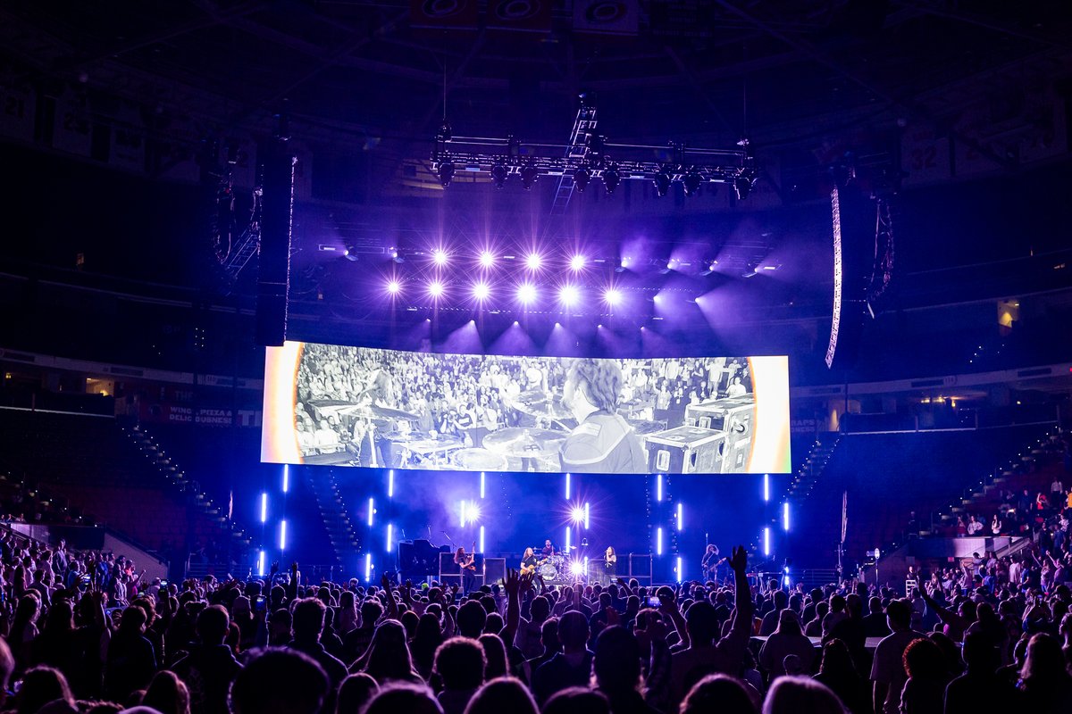 Lenovo Center tweet media