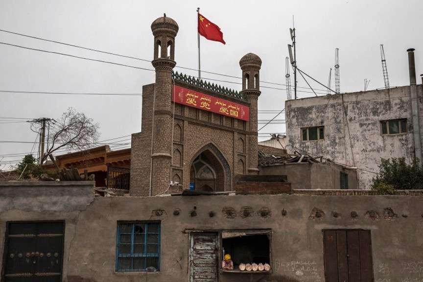 YalkunUluyol's tweet photo. Beijing bans "prayer, fasting, religious attire &amp; funerals... The question is no longer whether Islamic life is being erased, but whether international actors will act before the process becomes irreversible." @ErkAltay's excellent report @UyghurMonitor. https://t.co/bUqFlxz556 https://t.co/oc5OX1nIBz