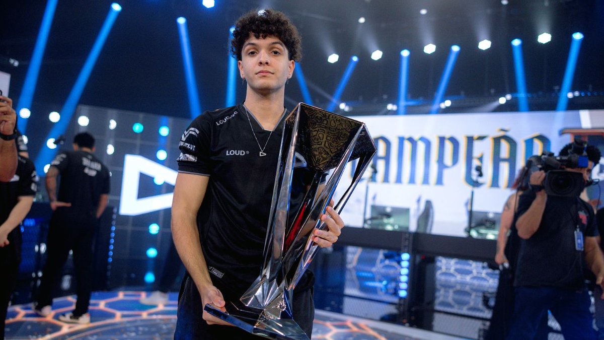 Você tinha quantos anos quando descobriu que o atual top-laner campeão do CBLOL também é o atual top-laner campeão do Circuito Desafiante?