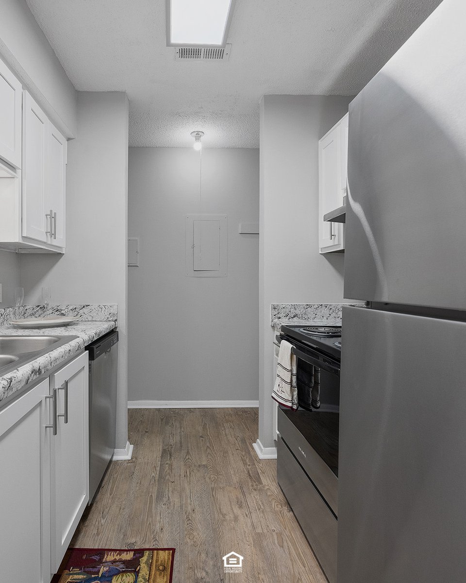 Summer Key Apartments tweet media