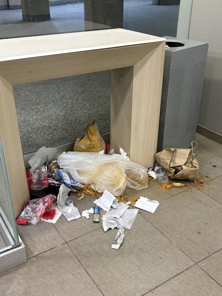 Milz403's tweet photo. @Citibank 139 Atlantic bank does not have cleaning people on the weekend? This is disgusting this was there Saturday and Sunday. https://t.co/uJQs4ZYbqZ