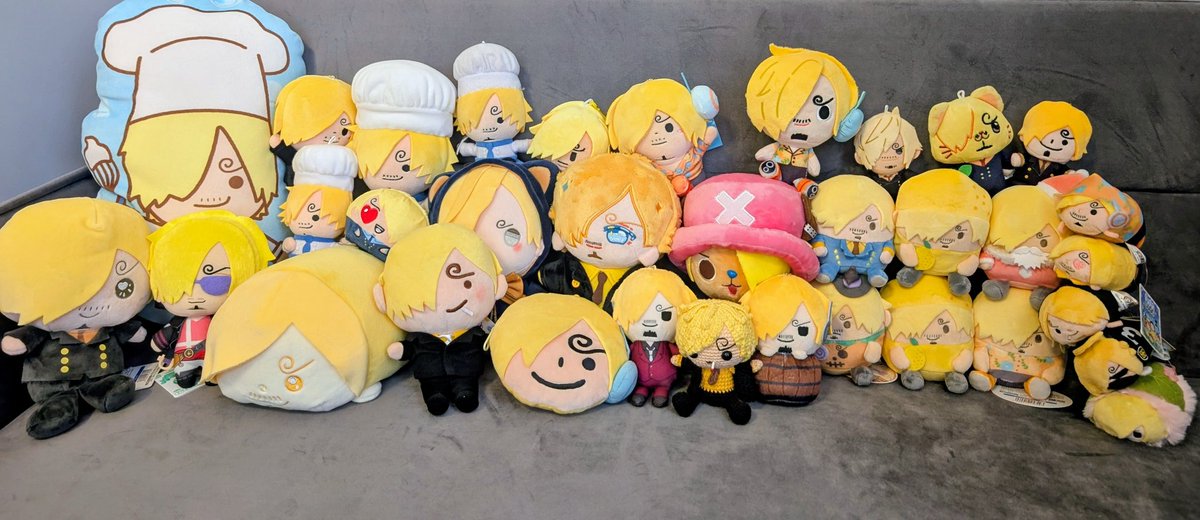 ssuppositiouss's tweet photo. happy birthday to sanji!! 
(featuring zoro bc he got lonely missing his favorite blond cook) https://t.co/WB7zzRvqP0
