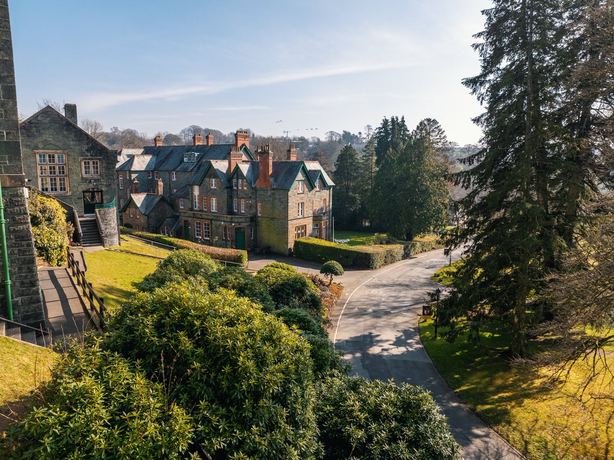 StudyTravel Ltd tweet media