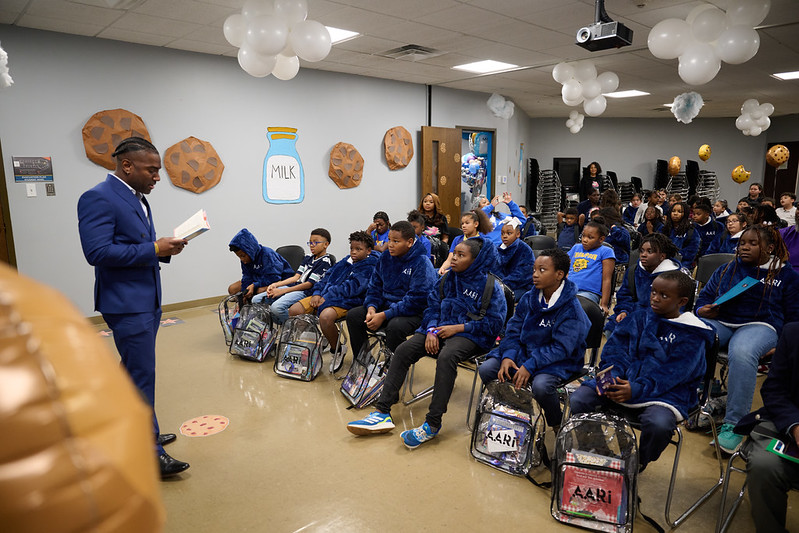 dallasschools's tweet photo. 📚🎉The sixth annual African American Read-In was a success!
View more photos here.  
https://t.co/SrDY29lFqY https://t.co/PLmxi6kpX0