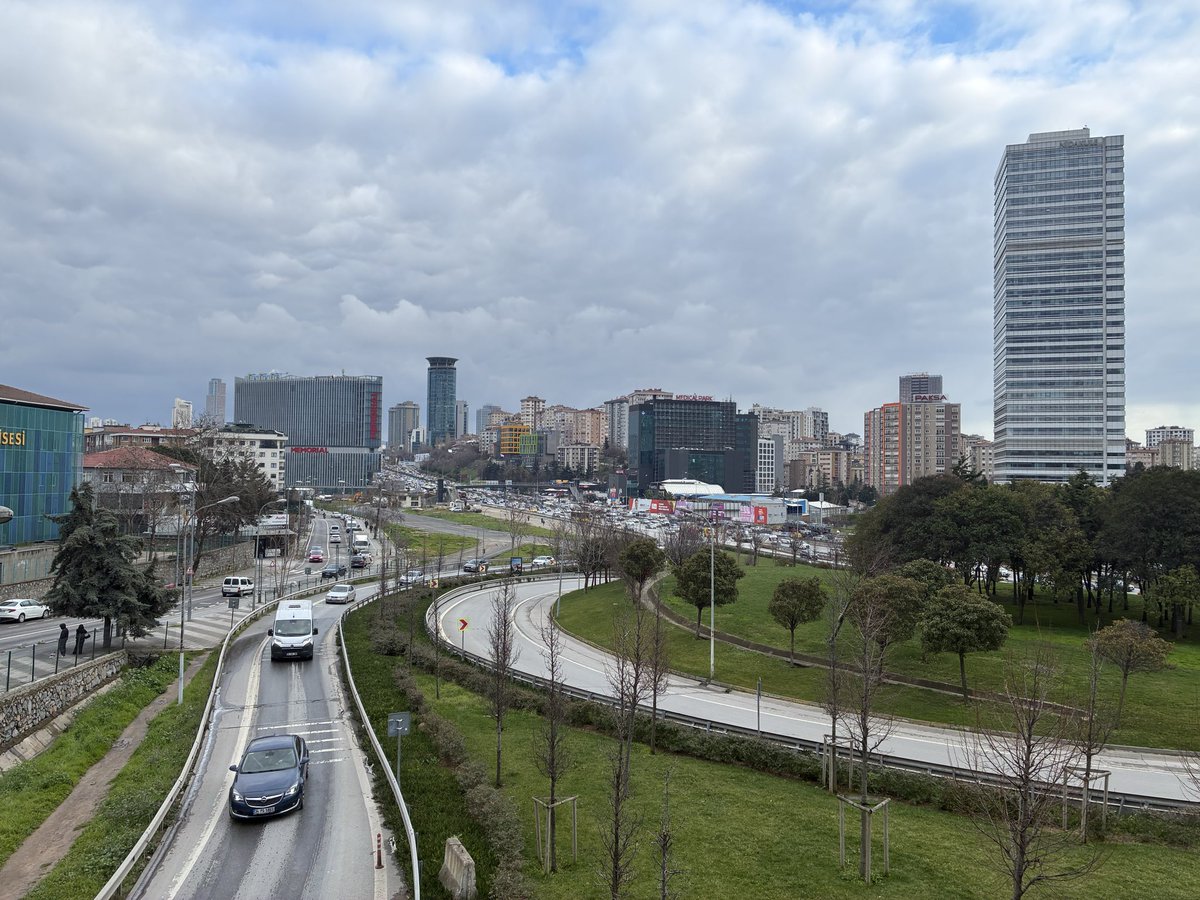 Cam Kenarından İstanbul tweet media