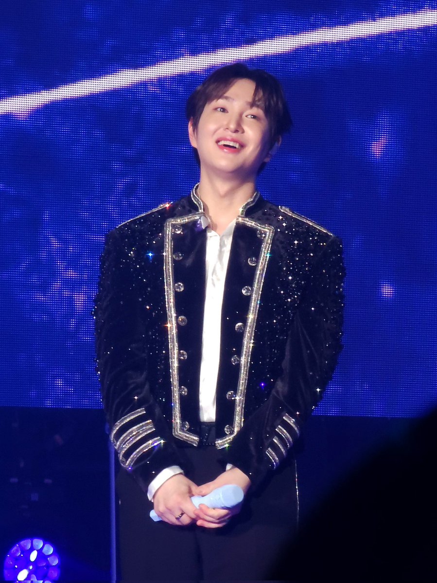 온유 #ONEW #オニュ@SHINee @ONEW_GRIFFIN