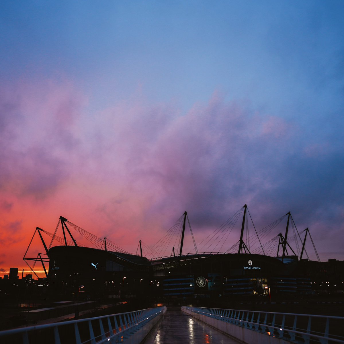 ManCity's tweet photo. 🌇🩵 https://t.co/bs9ifdoNSZ