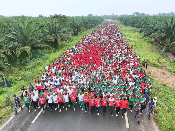 JClaudeNshimir's tweet image. #Burundi: le 28/2/2026, clôture des cérémonies dans la commune #Rumonge, célébrant la victoire du parti @CnddFdd aux élections de 2025 et saluant les réalisations de développement de S.E @GeneralNeva, dans la province #Burunga.
@R_Ndikuriyo
@kadenys2
@IntumwaNews
@DorianeMunezero