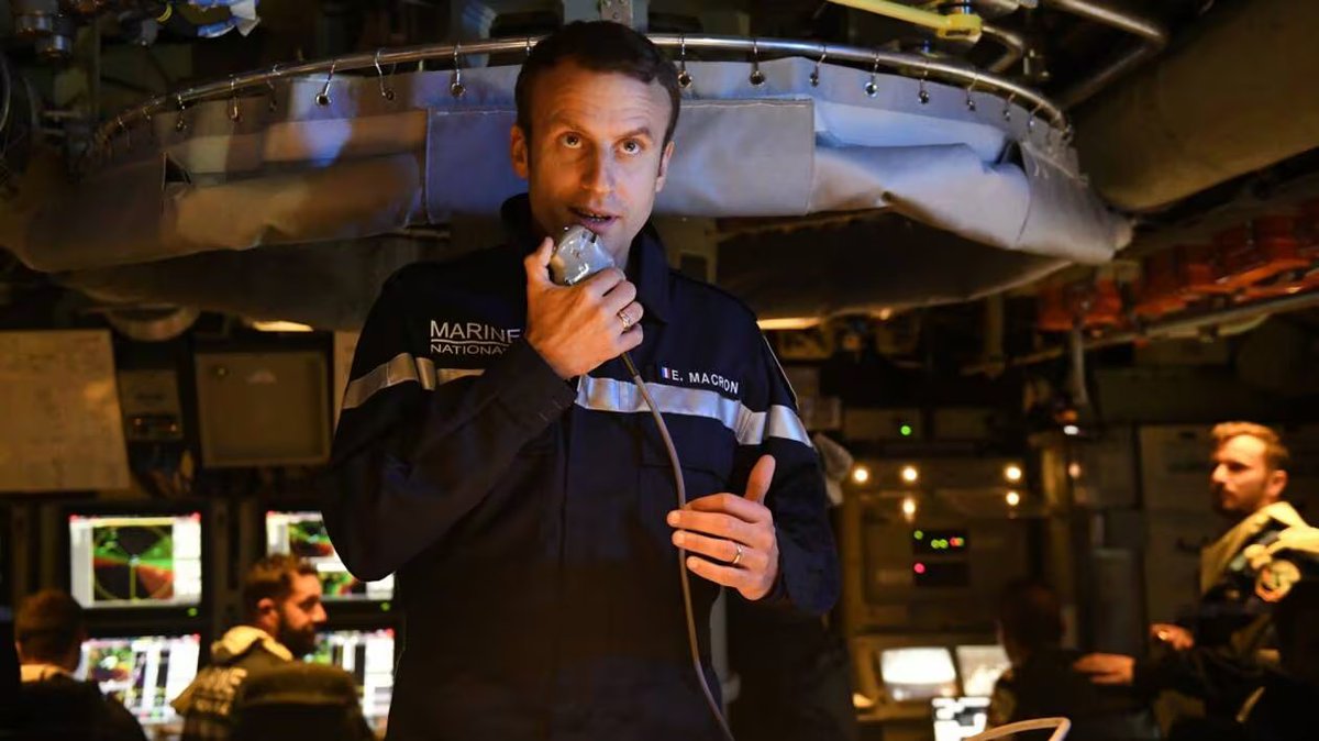 top_force's tweet photo. ⚓️🇫🇷 #SNLE3G #FOST Dans la tradition qui préside au baptême de nos sous-marins, j'ai ainsi aujourd'hui l'insigne honneur de vous annoncer que le futur sous-marin nucléaire lanceur d'engin #SNLE qui battra pavillon français se nommera l'Invincible et naviguera en 2036. https://t.co/DkTfooNliJ