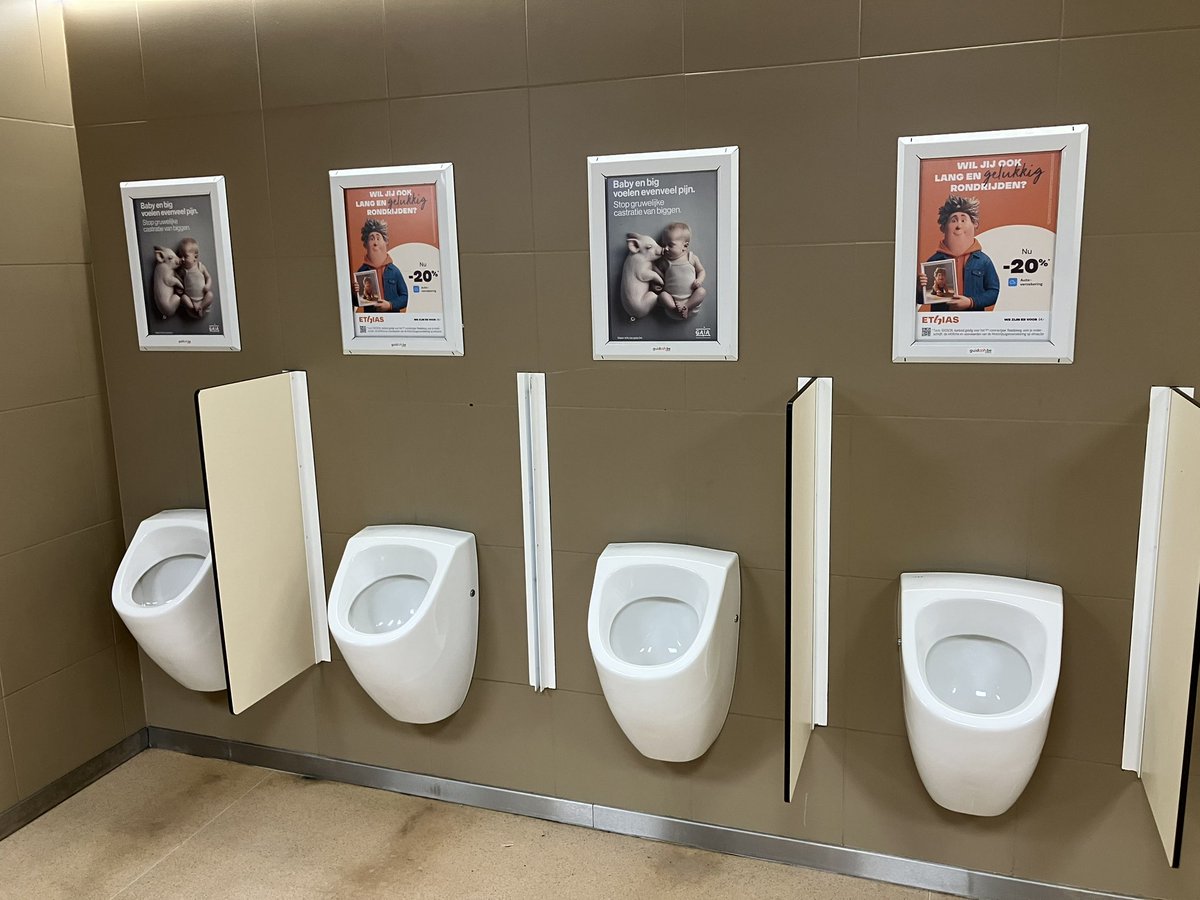 KurtANB's tweet photo. @Kinepolis Hmmm?🤔 Kweet het toch niet zenne… maar jullie test voor de cosy-toiletten in #kinepolisHasselt..? 😅😮‍💨📽️🎥🎞️🚾 https://t.co/h62rtMz7Ea