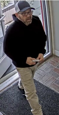 Crime Solvers needs you help to identify this suspect involved in bank fraud.

If you can identify this suspect, call us at 804-748-0660 or click p3tips.com/699. You will remain anonymous and could receive a cash reward up to $5,000.

Take the Time to Solve the Crime!