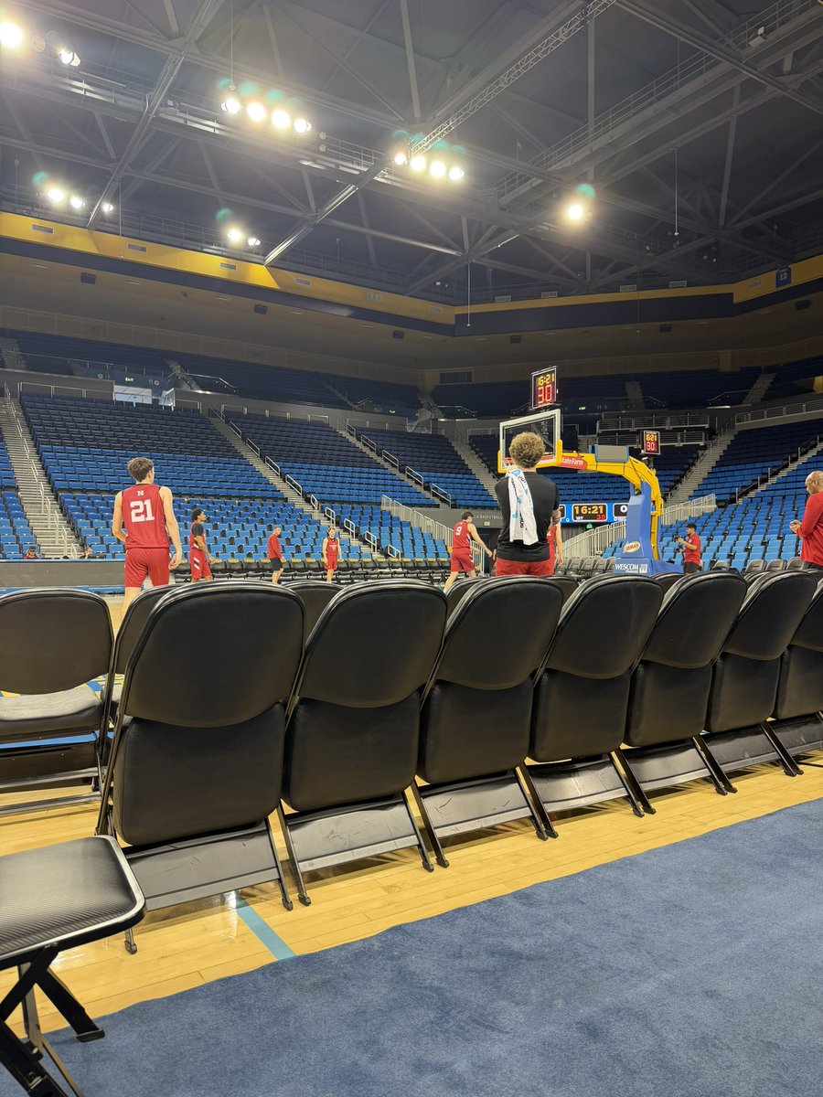 Julius V. tweet media