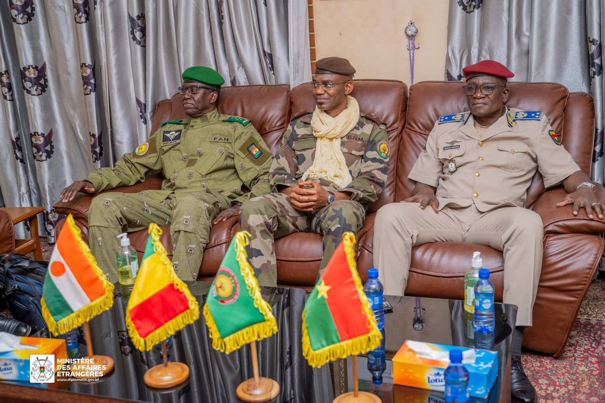 Ma Patrie Mon combat tweet media