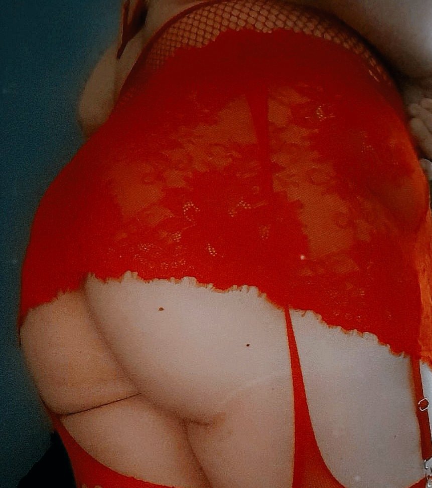 MissAmyyC's tweet photo. Who wants to make my fat ass jiggle?

#onlyfans
#bbw
#fatass https://t.co/t4vzg0vQjd