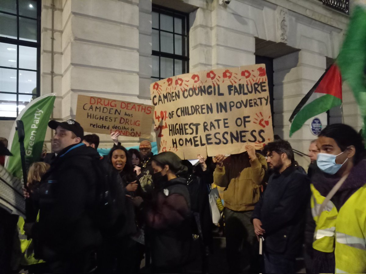 streetskitchen's tweet photo. Good crowd gathering outside @CamdenCouncil Town Hall now... ✊

#GiveAShift #StreetsKitchen #SolidarityNotCharity https://t.co/HQvOZS2nSn