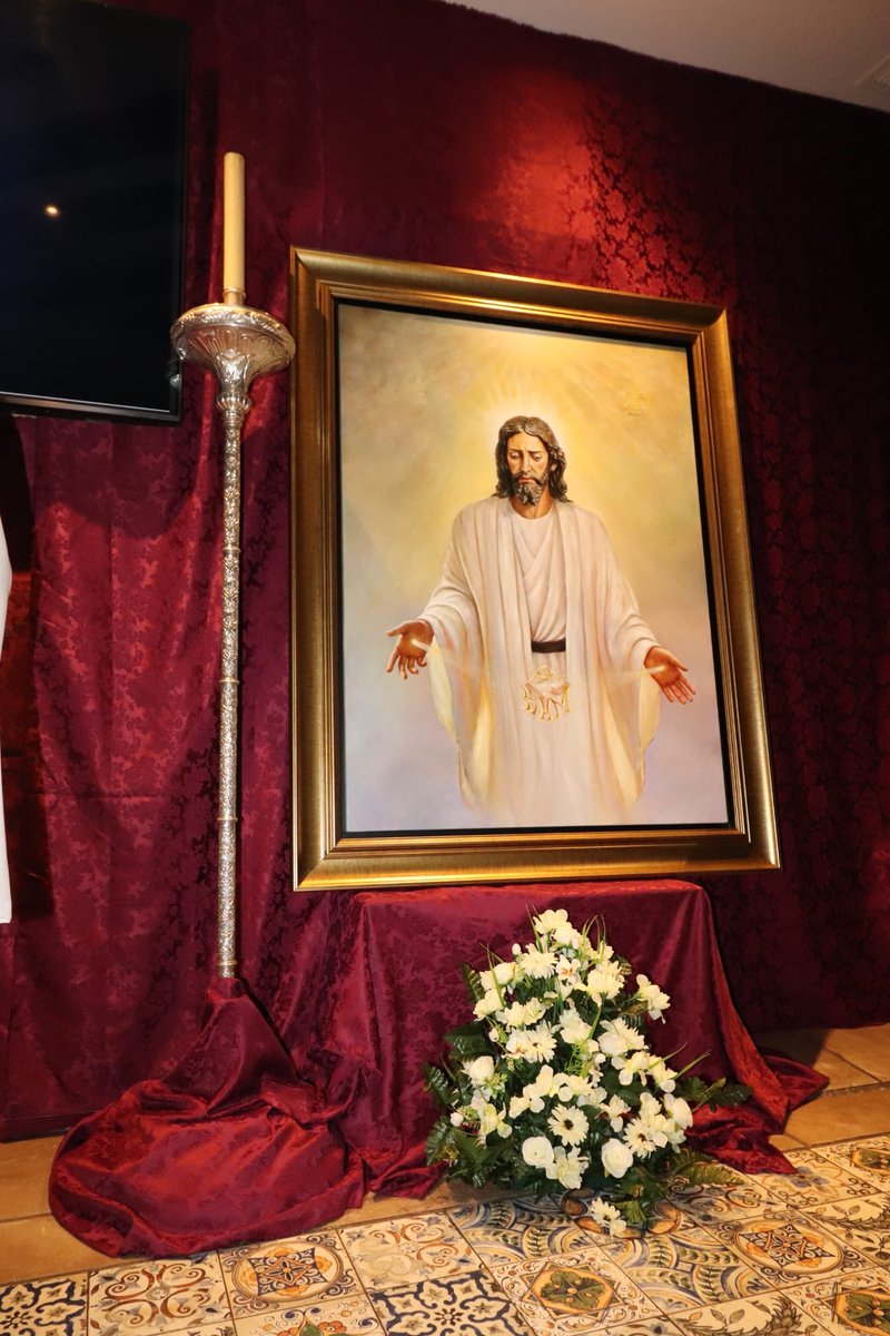 prendimientomlg's tweet photo. 📣 #NOTICIA | En el día de ayer se presentó el cartel en la Bodega Hermanos de Madrid.

En dicho cartel se representa a nuestro Sagrado Titular.

#PrendimientoyGranPerdón
#CofradíasMLG https://t.co/aTGmaocQyD
