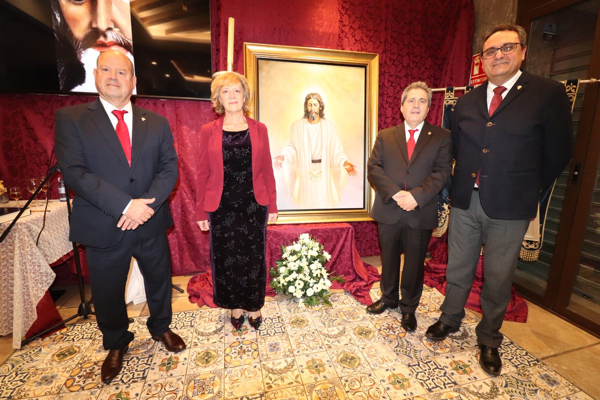 prendimientomlg's tweet photo. 📣 #NOTICIA | En el día de ayer se presentó el cartel en la Bodega Hermanos de Madrid.

En dicho cartel se representa a nuestro Sagrado Titular.

#PrendimientoyGranPerdón
#CofradíasMLG https://t.co/aTGmaocQyD