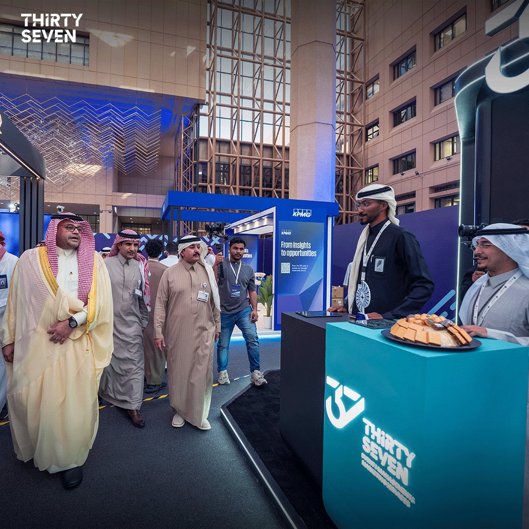 37eventsa's tweet photo. #Thirtyseven | #Thirty_seven

37 شريك تنفيذي في معرض الإرشاد المهني🎯

بهدف الإسهام في صناعة تجربة متكاملة تُرشد الطلاب وتمنحهم وضوحًا أكبر في اختيار مساراتهم المهنية 👥 https://t.co/UuUbQKZZeq