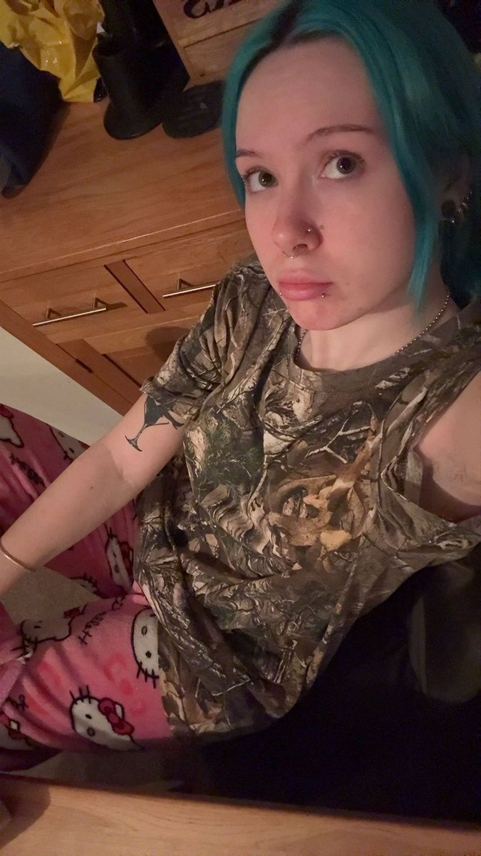 princess_lyra_'s tweet photo. ready for bed 💤 https://t.co/qzOLdB3rGl