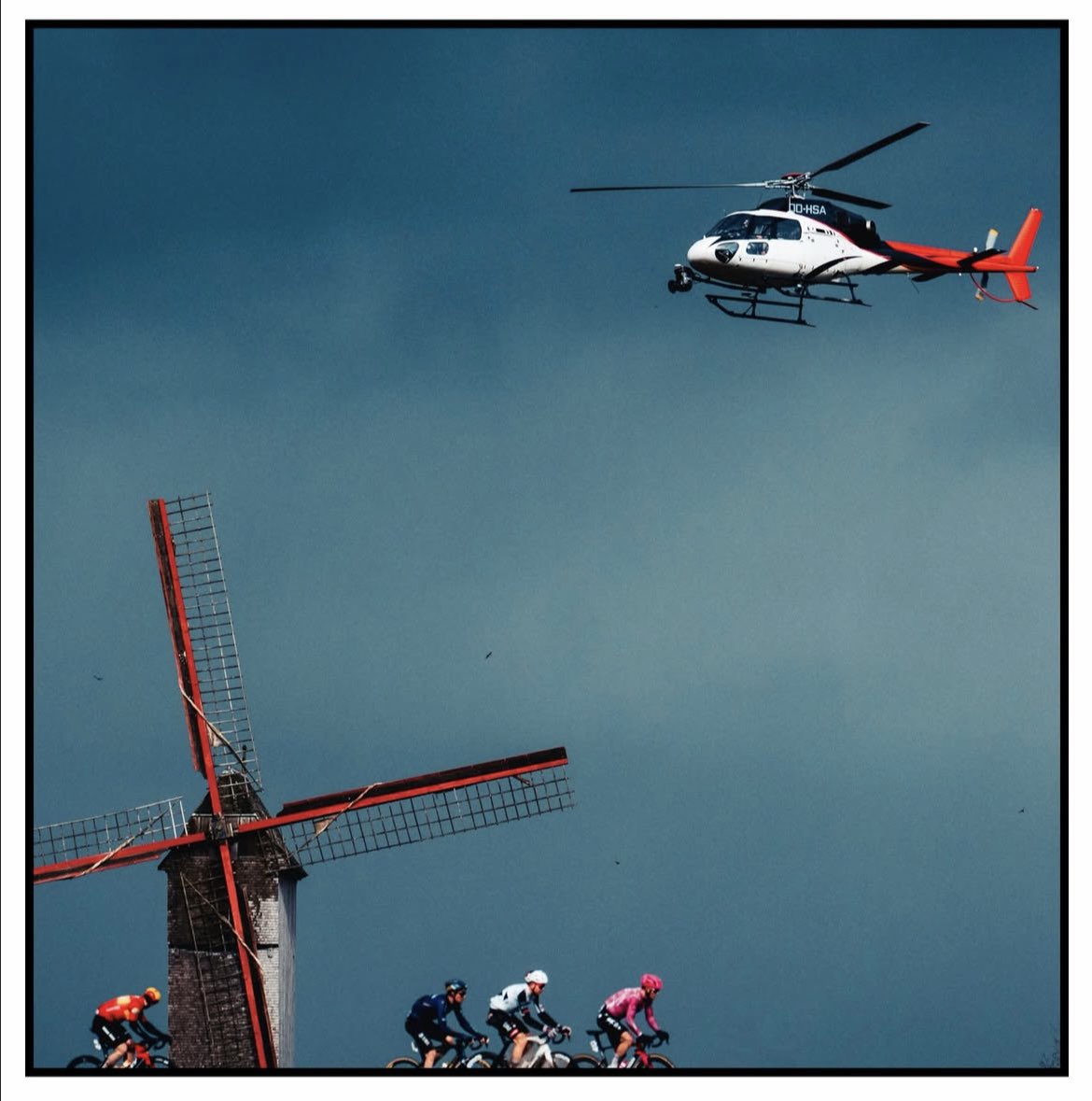 voshans's tweet photo. Sportfotografie ís kunst…
(Foto Gruber Images)
#wielrennen #procycling
#OmloopHetNieuwsblad #OnloopHNB
#fotografie #photography #sports https://t.co/deL2LlZWsY