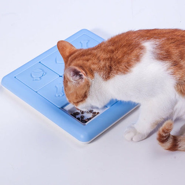 VIPexpeience00's tweet image. Mealtime smarter! 🐾 Pet Slow Food Bowl turns feeding into a treasure hunt, keeping pets engaged and eating healthier. Stimulates foraging instincts while slowing eating. Your pet will love it! #PetParenting #SmartFeeding #PetSlowFeeder #PuzzleToy