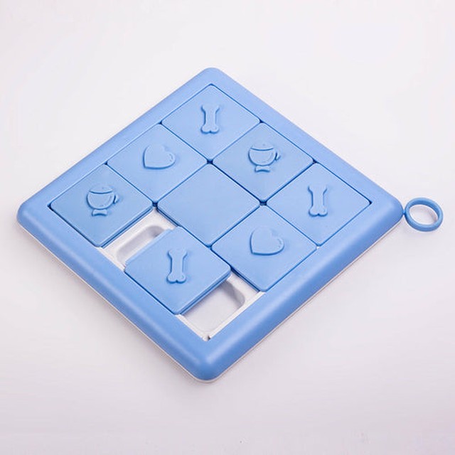 VIPexpeience00's tweet image. Mealtime smarter! 🐾 Pet Slow Food Bowl turns feeding into a treasure hunt, keeping pets engaged and eating healthier. Stimulates foraging instincts while slowing eating. Your pet will love it! #PetParenting #SmartFeeding #PetSlowFeeder #PuzzleToy