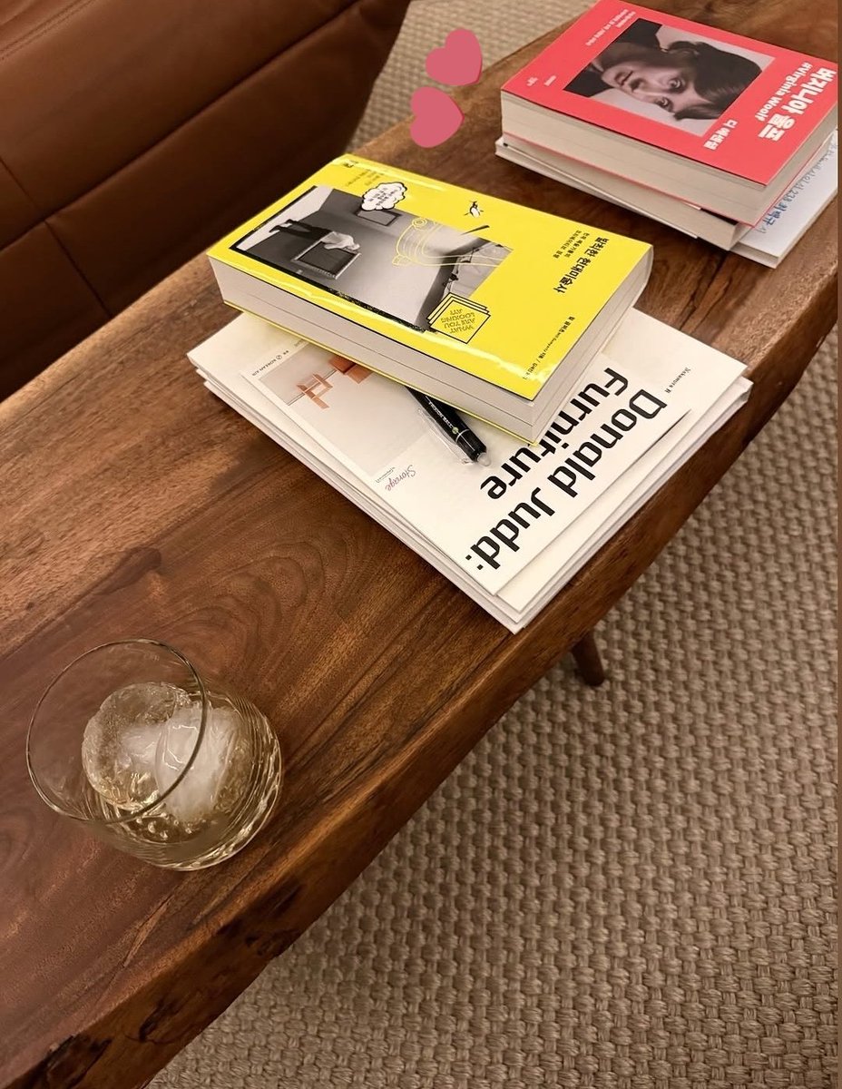 Namjoon's Library⁷ tweet media