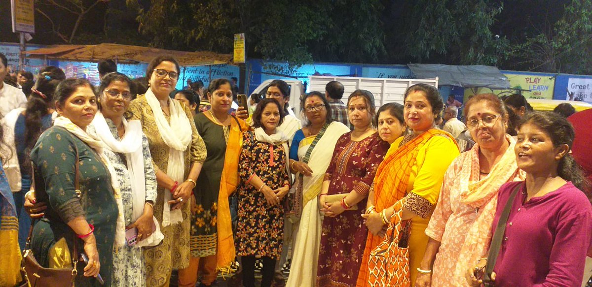 Indra21BJP's tweet photo. গতকাল বিজেপি কর্মীদের ওপর পুলিশ এবং তৃণমূল দ্বারা আক্রমণের প্রতিবাদে আজ বাঁশদ্রোণী থেকে নেতাজি নগর পর্যন্ত  বিজেপির বিক্ষোভ মিছিলে আমরা।
@narendramodi
@rss
@subratowb 
@SamikBJP 
@NitinNabin 
@BjpBiplab 
@sunilbansalbjp 
@BJPMahilaMorcha 
@BJP4Bengal 
@BJP4Delhi 
@BJP4India https://t.co/Trn5EsV90B