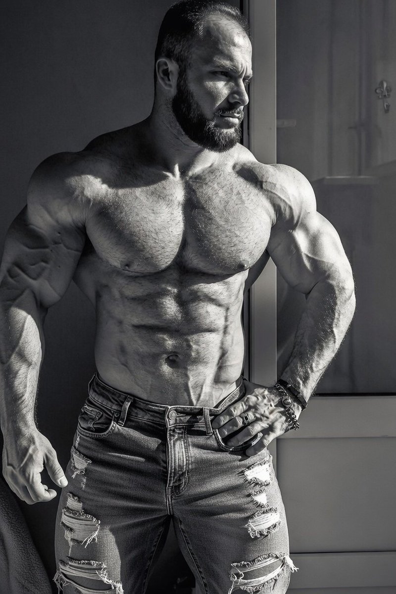 Follow me 💌 
.
..
.📸❤️
.
.
#fansly #muscleboy #MuscleBooty #muscleboys #musclefan #musclegrowth #musclemaster #TheBadGuys #thebestflex #tbf #sex #sexyboy #musclesex #bodysex