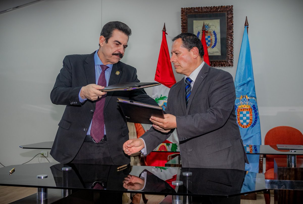 Manfred Reyes Villa tweet media