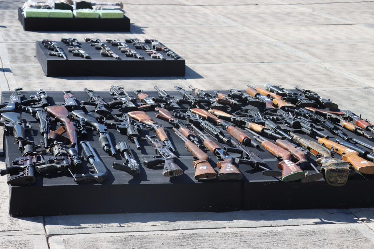 durangos21's tweet photo. Destruyen Casi un Centenar de Armas Decomisadas; Elimina Cientos de Balas
#Durango 

Información completa en el link https://t.co/ClcNqrAKNB