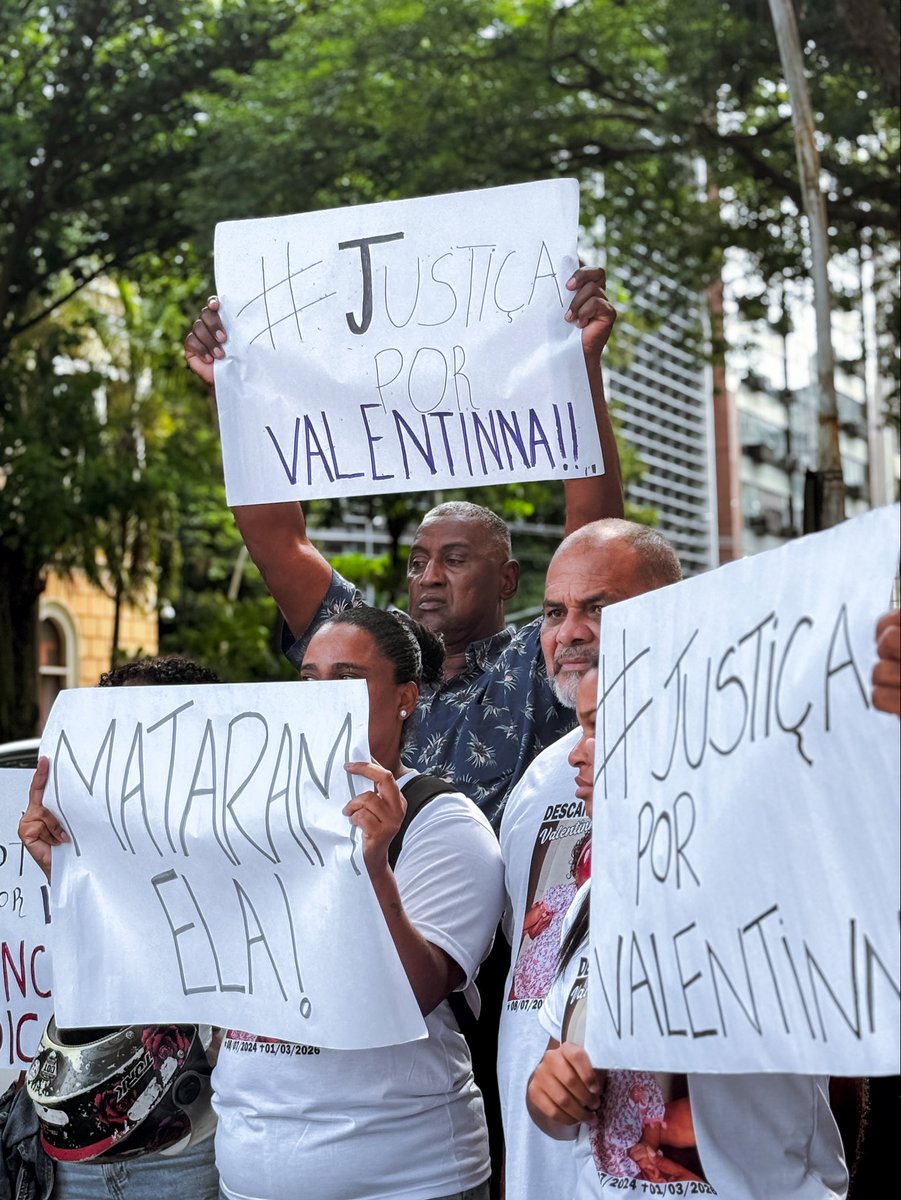 anakar0linee's tweet photo. Ela não vai ser mais uma!!!!
#justiçaporvalentinnabrito https://t.co/ykcMU4wlea