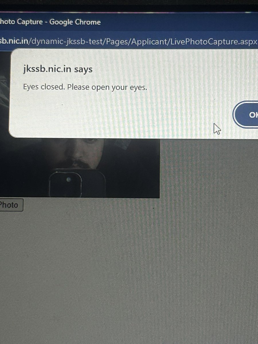 Sachin23_'s tweet photo. While trying to to fill a form this is how wide my eyes are for a live picture . https://t.co/3GuEjp96Er