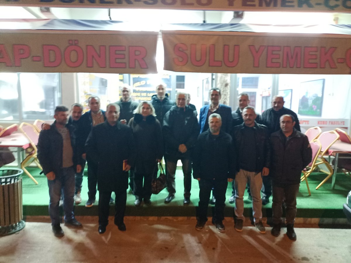 Hutashyk's tweet photo. Başkanımız @drsadiksefer bey Kaymakamımız Ebrar Evsen bey ve İlçe Başkanımız Ramazan ayının 12. İftarında bugün 23 Mahalle Muhtarımız ile iftar sofrasında bir araya geldi.İlçe Kaymakamımız ve Başkanlarımız Muhtarlarımız ile istişare ve görüş alışverişinde bulundu
@aktanitimkonya https://t.co/tyNF6iHrzm
