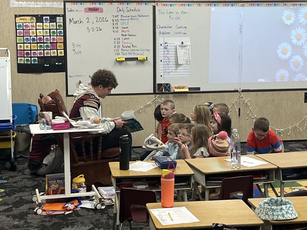 CCE_Football's tweet photo. @WCCS_NHES welcomed our football guys for Read Across America Day! #EMAE https://t.co/hluzzhClni