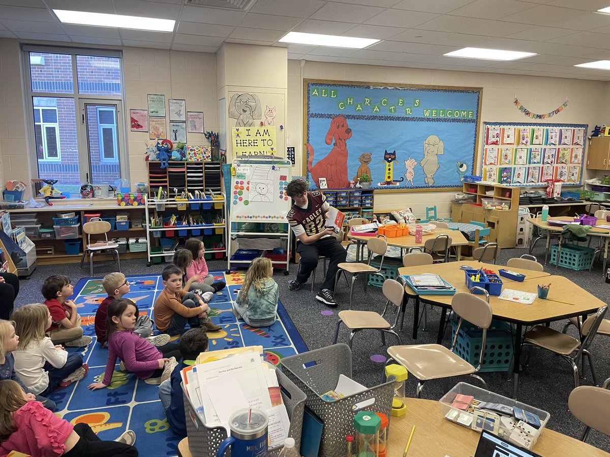 CCE_Football's tweet photo. @WCCS_NHES welcomed our football guys for Read Across America Day! #EMAE https://t.co/hluzzhClni