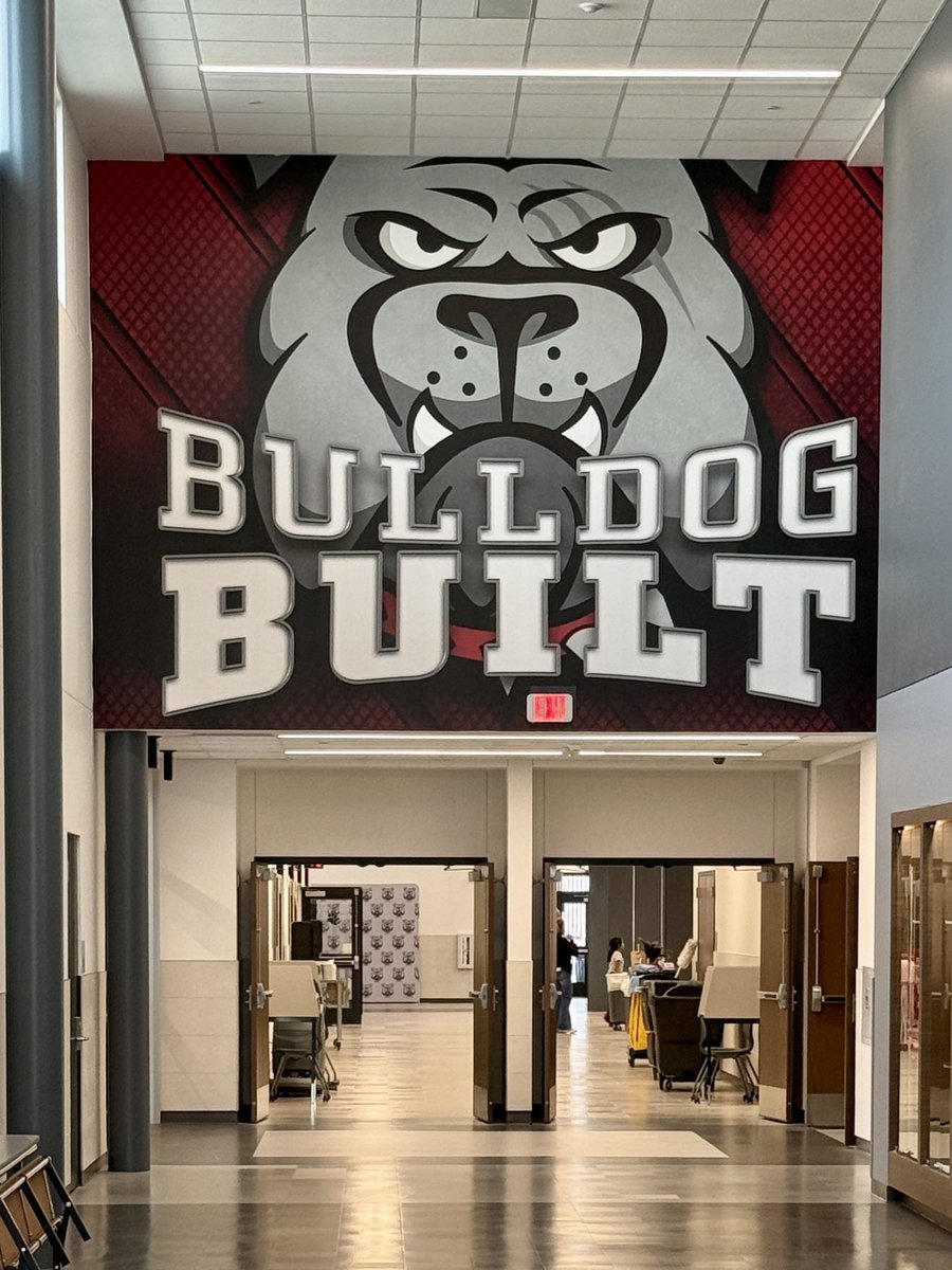 Waterboy_Miles's tweet image. A few years ago we transformed the new campus at @RWilkinsonMS in @friscoisd.

Now @waterboy_tx is back for round two.

That callback means everything. 💪

#WaterboyGraphics #WeBrandBig #WhenCultureMatters