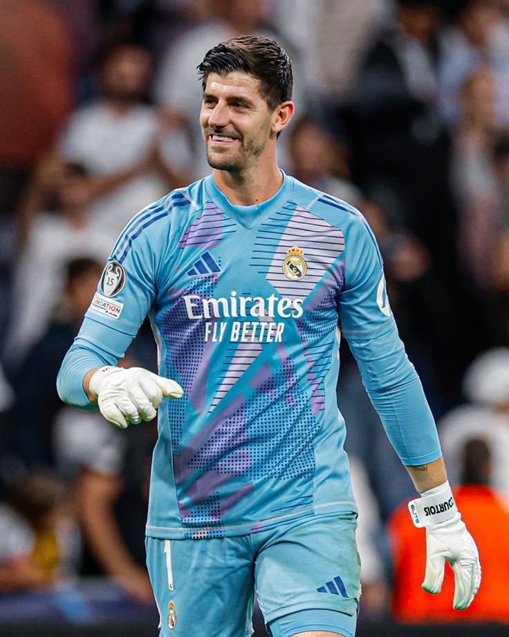 🌟 REAL MADRID XI: Courtois; Trent, Rüdiger, Alaba, Álvaro Carreras; Thiago, Tchouaméni, Arda Güler, Fede Valverde; Gonzalo, Vinicius.

🌟 GETAFE XI: David Soria; Iglesias, Boselli, Duarte, Romero, Diego Rico; Kiko Femenía, Luis Milla, Arambarri; Luis Vázquez, Satriano.