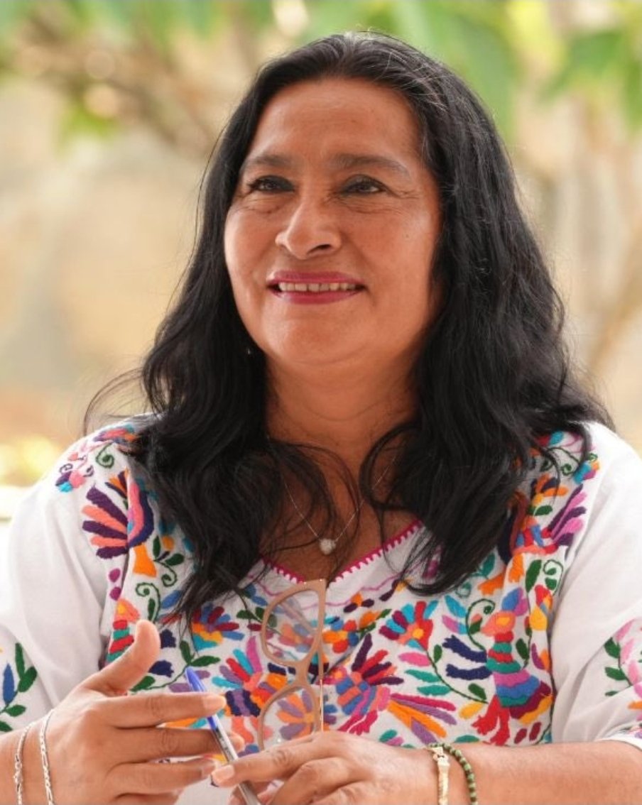 Esta, sin dar conciertos, ya tiene más dinero que Shakira.

👇