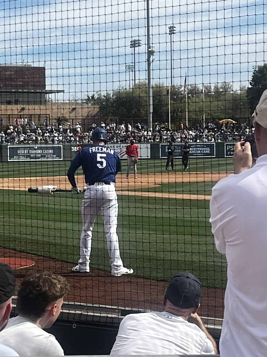 Roen Elbert tweet media